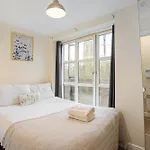 Bookbinders Centre Apartment