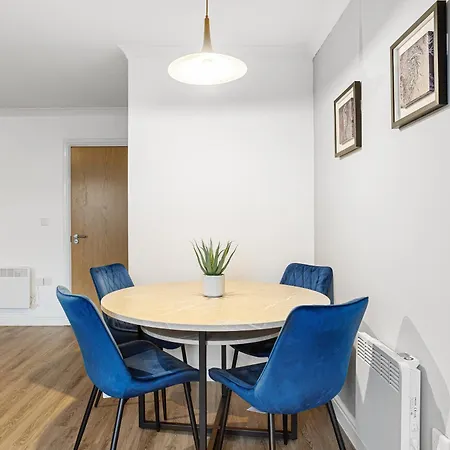 Bookbinders Centre דירה *