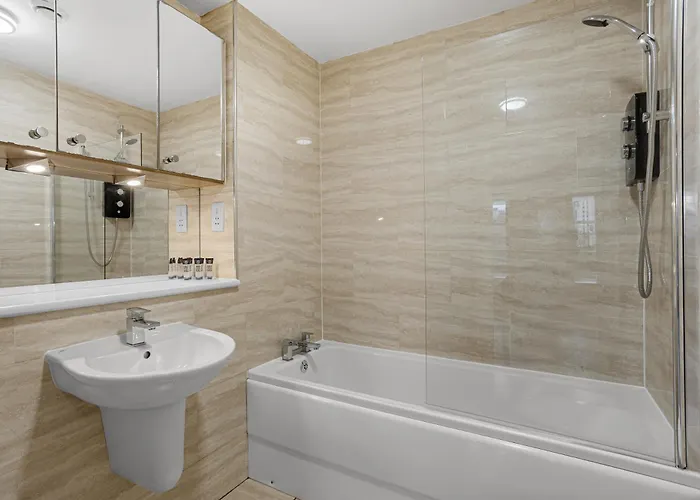 Apartment Bookbinders Centre *