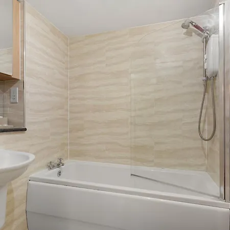 Bookbinders Centre * Leeds (West Yorkshire)