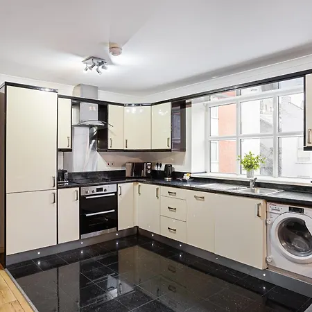 Bookbinders Centre Apartment *