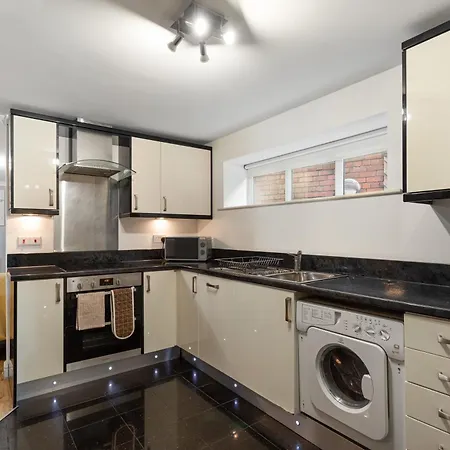 Bookbinders Centre * Leeds (West Yorkshire)